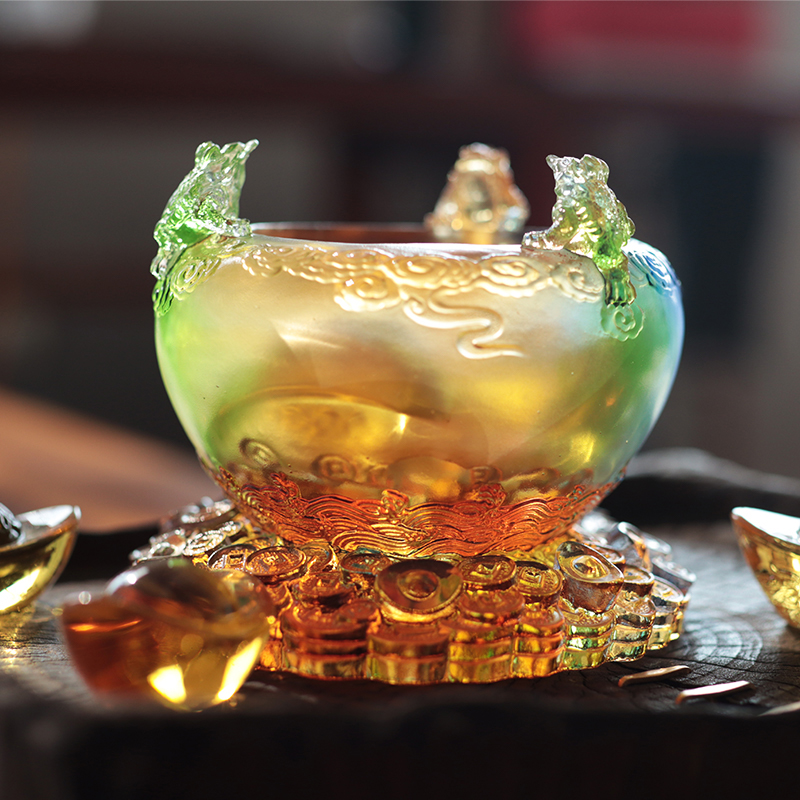 Kristalna zdjela s blagom od roga izobilja