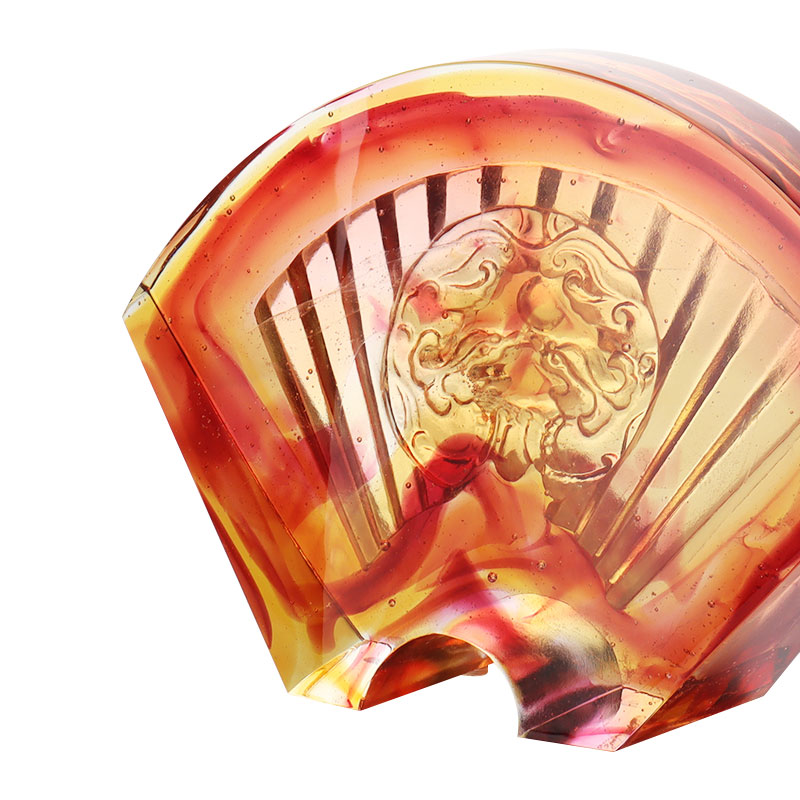 Kineski glazirani stakleni ukrasi u obliku lepeze