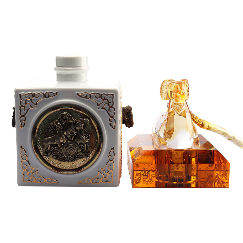 Set staklenih staklenih boca za vino s čepom kineskog zodijaka