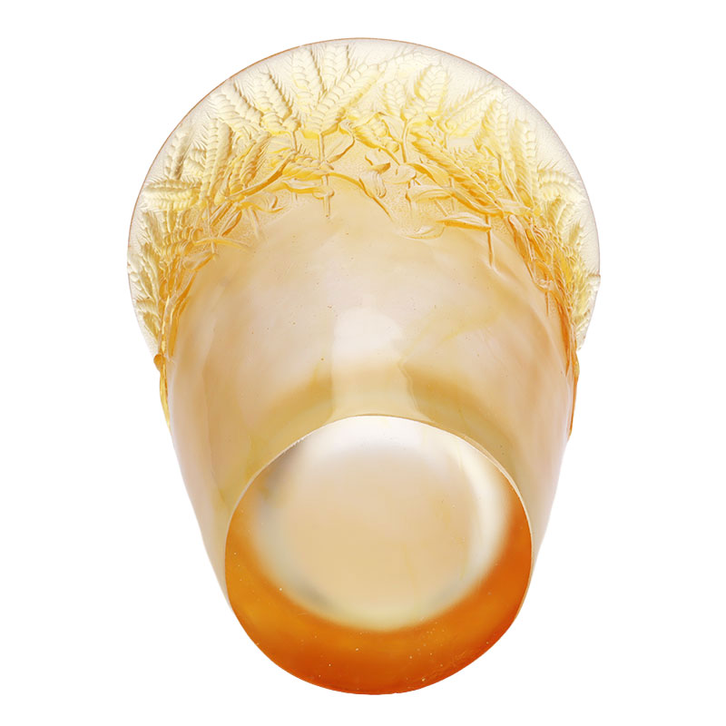 Staklena vaza od jantara s utisnutim klasjem pšenice