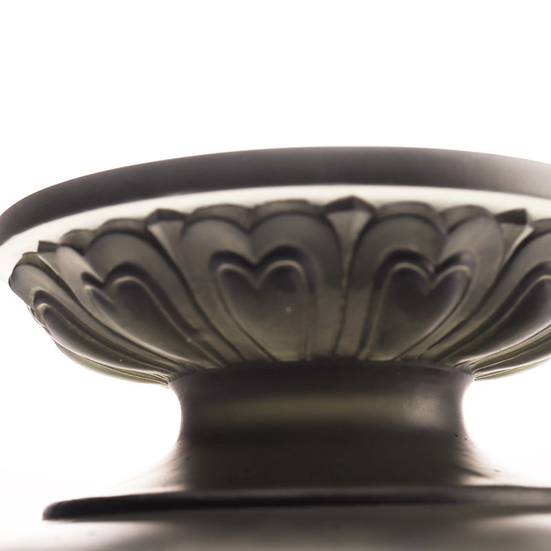 Zdjela za voće od sive boje