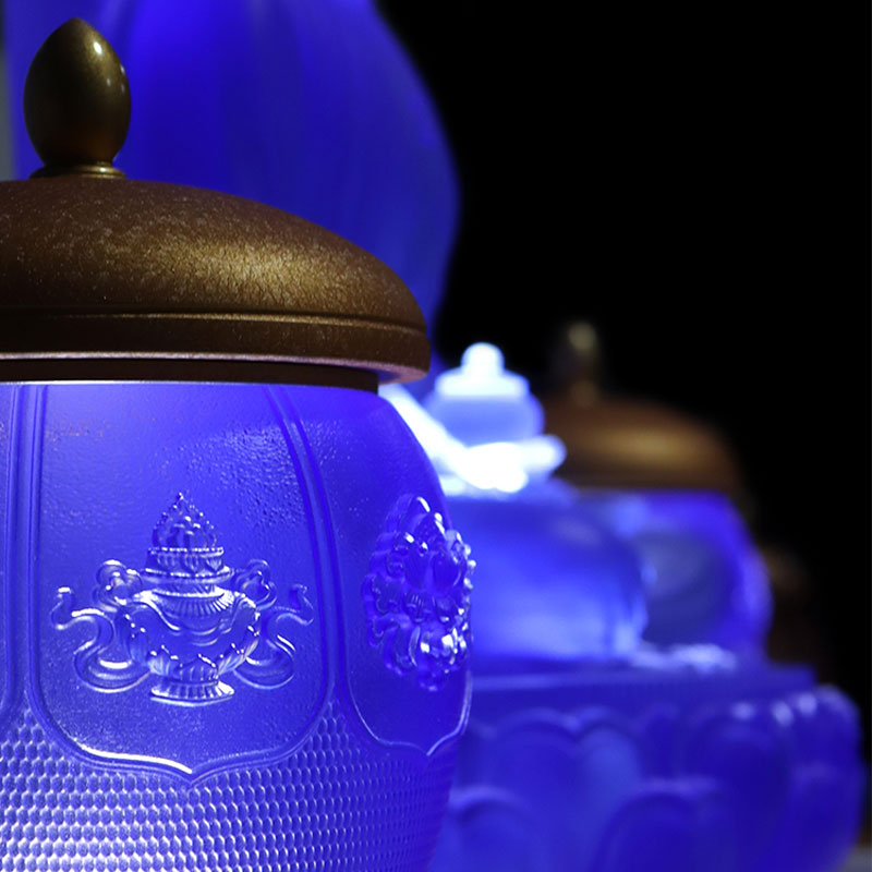 Set poklona od kristalnog stakla serije Eight Treasures Lotus budistički oltar