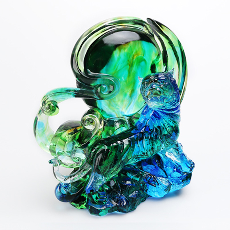 Plavo-zeleni prozirni tigrasti ukrasi od kristalnog stakla