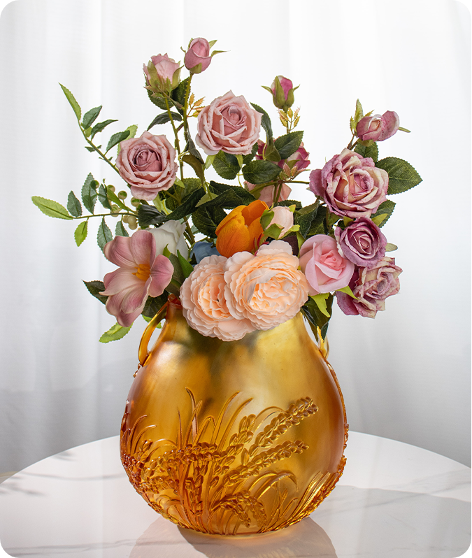 Obećanje obilne žetve: staklena posuda s dvije drške